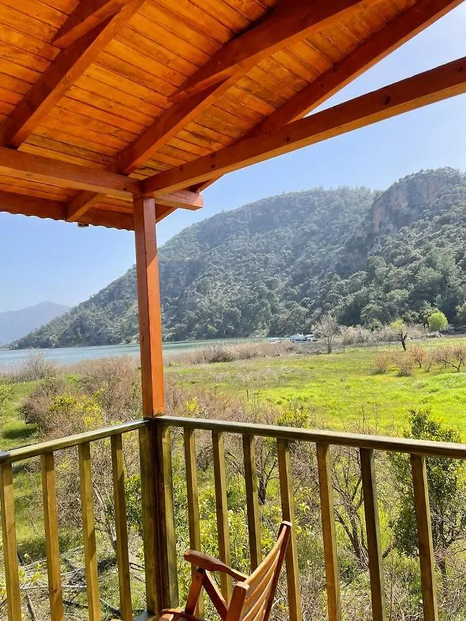 Villa Lake Wood House à Muğla Hébergement de vacances