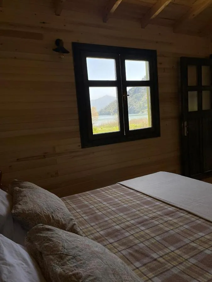 بيت للعطل فيلا Lake Wood House موجلا