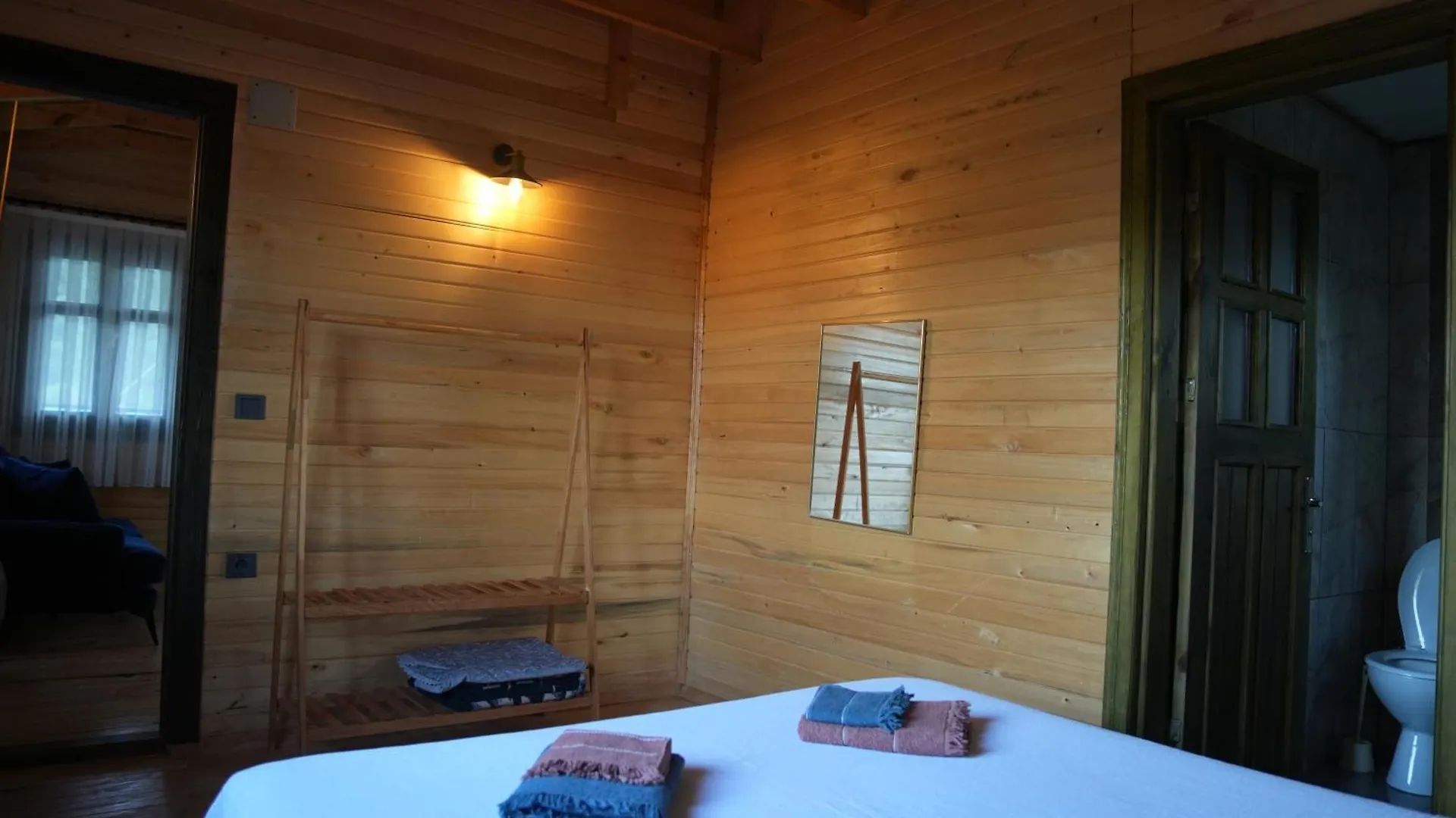 Villa Lake Wood House à Muğla