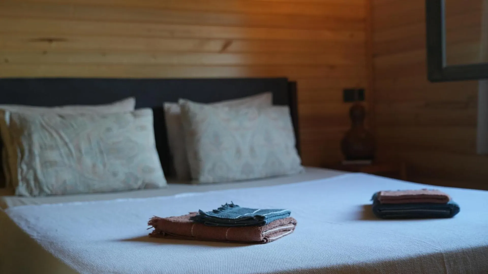 بيت للعطل فيلا Lake Wood House موجلا